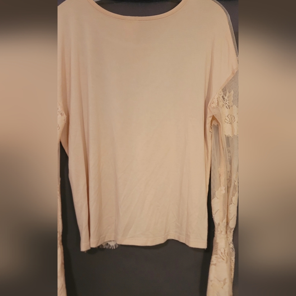 Daytrip See Through Lacey Long Sleeve Top Sz Med - Picture 8 of 9